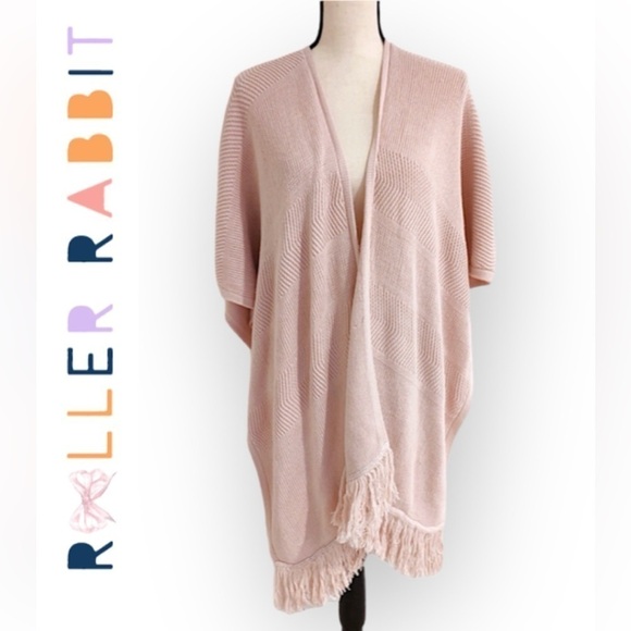 Roller Rabbit May Cape Sweater poncho solid Pale Rose, fringed hem,fits all NWT - Picture 1 of 12
